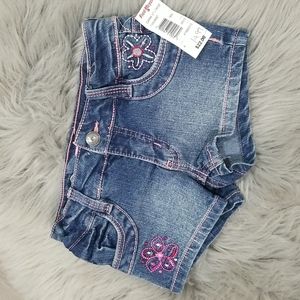 Freestyle Revolution shorts